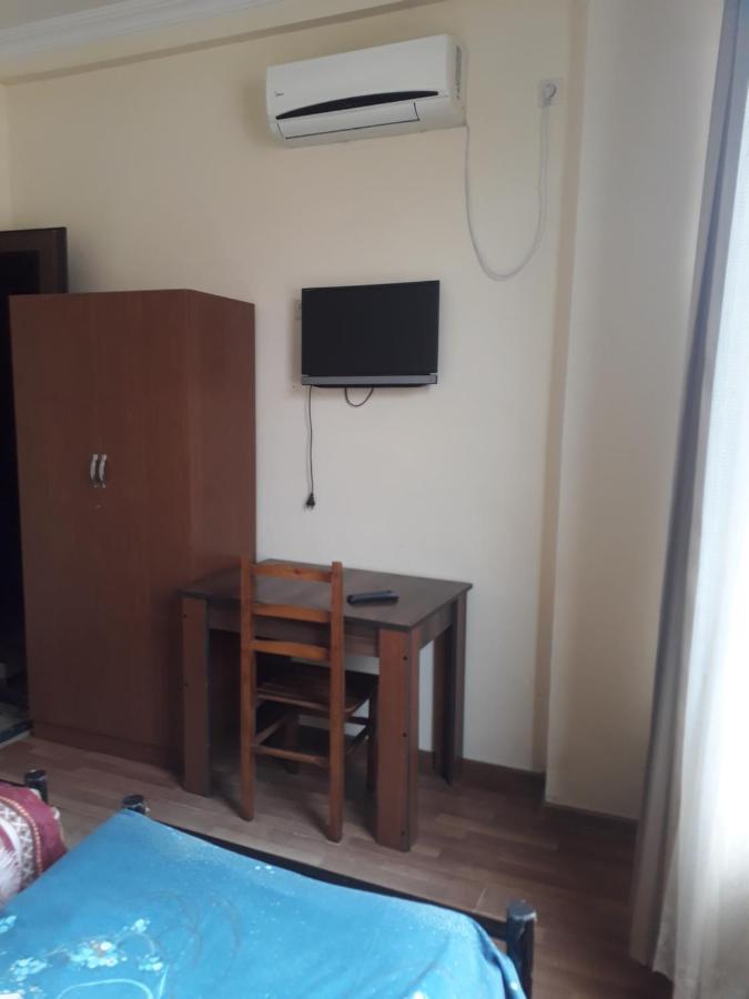 George Dom Hotell Batumi Exteriör bild