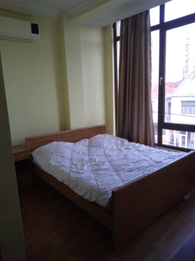 George Dom Hotell Batumi Exteriör bild