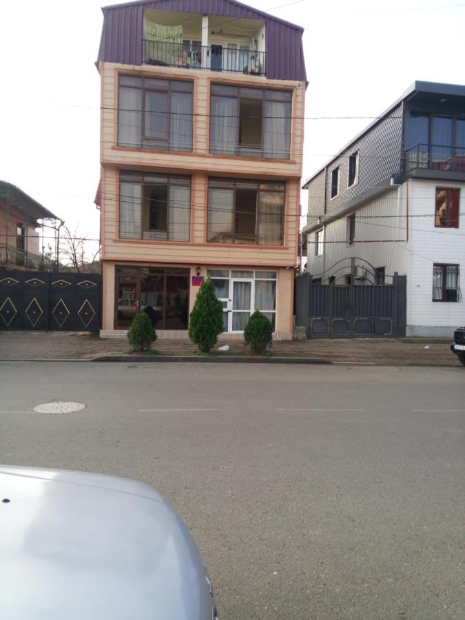 George Dom Hotell Batumi Exteriör bild