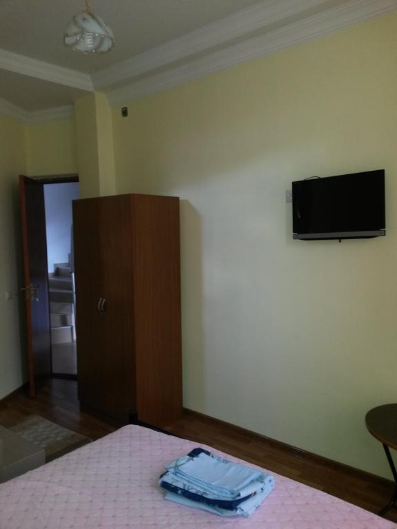 George Dom Hotell Batumi Exteriör bild