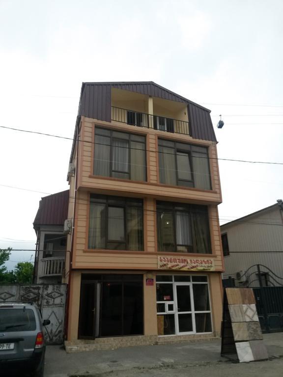 George Dom Hotell Batumi Exteriör bild