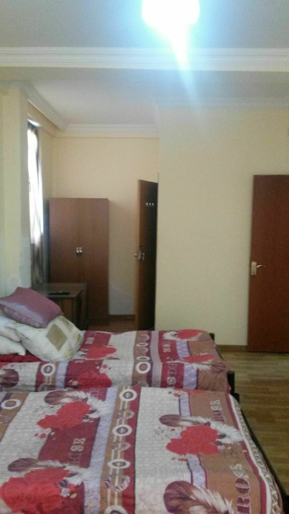 George Dom Hotell Batumi Exteriör bild